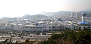 롯데몰 동부산점, 국내 최대 규모로 오픈