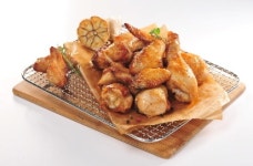 오븐에 구은 굽네치킨, 겉은 담백하고 속은 촉촉