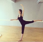 손여은, 백만불짜리 각선미...우아한 발레 스트레칭 눈길