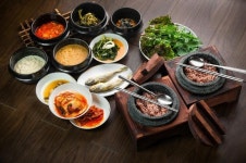 2TV 저녁 생생정보 무한리필 맛집, 청국장+돌솥밥+순두부 등 7000원 vs 수제비 무제한 6000원
