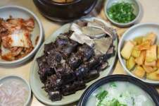 2TV 저녁 생생정보 천안 병천 순대 골목 맛집…순대국밥 6000원 담백한 맛 일품