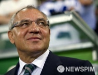 FC 서울과 맞붙는 산둥 루넝, 전 바이에른 뮌헨 감독 펠릭스 마가스 영입
