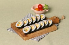 세븐일레븐, 차갑게 바로 먹는 한입김밥 2종 선봬