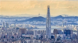 롯데월드타워, 착공 6년여 123층 555ｍ 외관 완성
