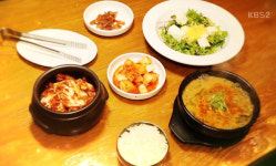 2TV 생생정보 5000원 추어탕 맛집, 국내산 황토 미꾸라지로 매일 끓여 진한 국물 일품