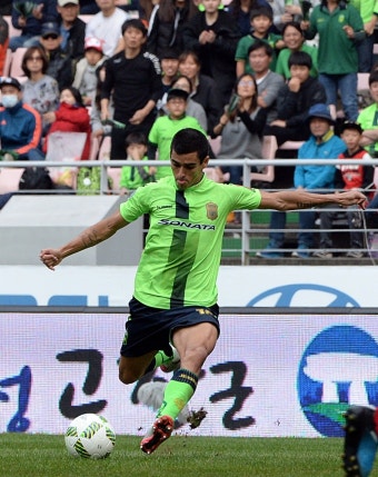 전북, 알 아인에 2대1승 ‘레오나르도 7분만에 2골’ AFC 챔피언스리그 결승1차전