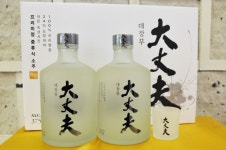 롯데주류, 100% 우리쌀로 빚은 증류식 소주 대장부 선물세트 첫 선