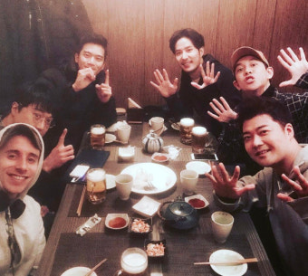 '페퍼톤스' 이장원, 김지석·하석진·박경 '문제적 남자들'과 회식…