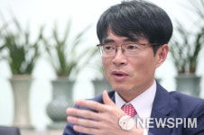[캐피탈마켓 리더] 배영규 한투증권 U턴상장 혁신 이뤘다