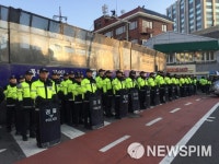 긴장의 헌법재판소…경찰 ‘철통경비’