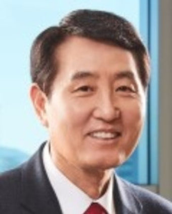 검찰, '주가조종 혐의' 성세환 BNK회장 구속영장 청구