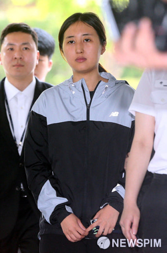 정유라 두번째 구속영장도 기각···윤석열, 스모킹건 없었다