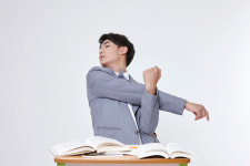폭염 속 고3수험생 ‘체력戰’…학원에서도 할 수 있는 건강관리 꿀팁