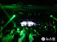 [르포] “키스하면서 노는 곳 아닌데요”...홍대 청소년 전용클럽 가보니