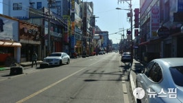 고용부 일자리 vs 중기부 서민경제…롯데몰 군산점 엇박자 