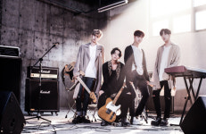 [스타톡] 더로즈 저희 노래 3번만 들으시면 빠지실 거예요
