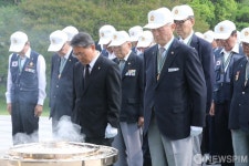[사진] 6.25 68주년, 현충원 찾은 6.25 참전 유공자회