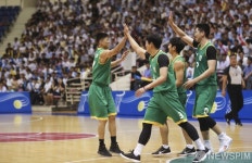 [사진] 남북통일농구경기 번영팀 남북선수들의 파이팅!