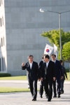 첫 국정원 정보보고 받은 문 대통령 