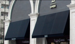 서울 서초구청 시민들 쇼핑중, 반포 뉴코아 안전문제 없다