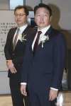 [사진] 고(故) 최종현 회장 20주년 추모식, 나란히 자리한 최태원-최재원