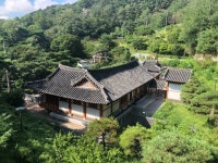 [영상] 독서의 계절 가을, 청명한 하늘 아래 한옥과 책의 만남