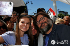 [포토스토리] 잭 블랙 "이 별이 내꺼야!"…할리우드 