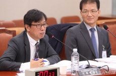 [사진] 답변하는 신재행 수소융합얼라이언스 추진단장