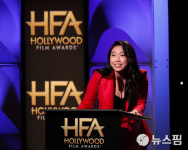 [사진] 한국계 아콰피나, 제22회 할리우드 영화상 진행…
