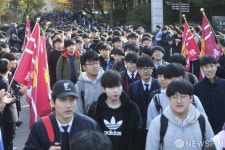 [사진] 수능 하루 앞둔 고3 학생들... 파이팅!