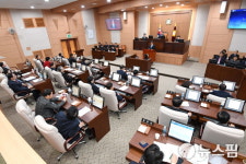 제215회 김해시의회 제2차 정례회 폐회