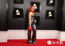 [사진] 보니 매키, 제61회 그래미 어워드 참석