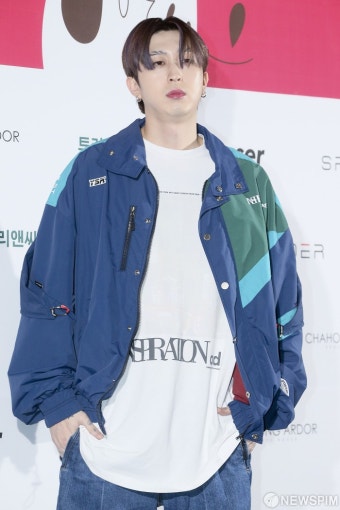[사진] '2019 F/W 서울패션위크' 슬리피, '래퍼의 포즈!'