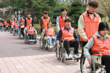 목원대, 장애인식 개선 거리 캠페인…제24회 장애체험의 장 행사 일환