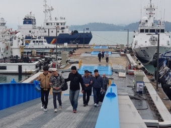 목포해경, 부선 승선해 중국 밀항 시도한 일행 체포