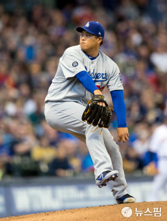 [MLB] '부상 복귀' 류현진, 5.2이닝 9K… 옐리치에 연타석포 허용