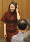 [사진] 안녕하세요 강연 입장하는 배우 박진희
