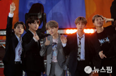 [사진] 美 센트럴파크 썸머콘서트 무대에 오른 방탄소년단