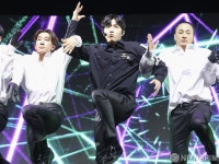 [사진] 솔로 김재환, 위잉 치킨, 위잉 치킨