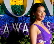 [사진] 제73회 토니상 시상식 참석한 배우 루시 리우