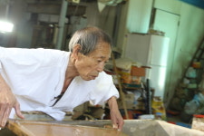의령 전통한지 제조장인 신현세, 경남도 무형문화재 지정