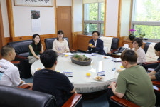 부산병무청, 자원병역이행자 초청 격려