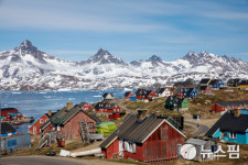 그린란드, 美 매입설에 “비즈니스는 환영, 팔지는 않는다”