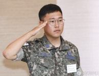 [사진] 화재현장서 일가족 구출한 강지호 하사
