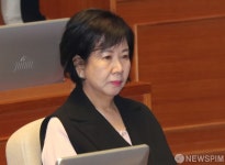 손혜원 조국 상황 이해··· 나를 보며 위로받길