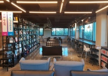 딱딱한 분위기 도서관은 옛말…경기도 이색도서관 속속 개관