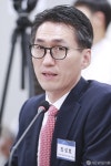 [사진] 토론 하는 최성호 정보통신기획평가원(IITP) 미래통신·전파PM