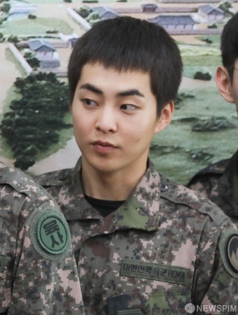 [사진] 안민석 위원장 방문한 엑소 시우민
