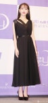 아이유, 설리 비보에 러브 포엠 사전 콘텐츠 공개 중단…너른 양해 부탁