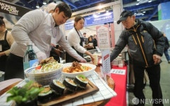 [사진] 맛있는 음식도 먹고 전시도 보고